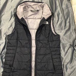 North face black vest